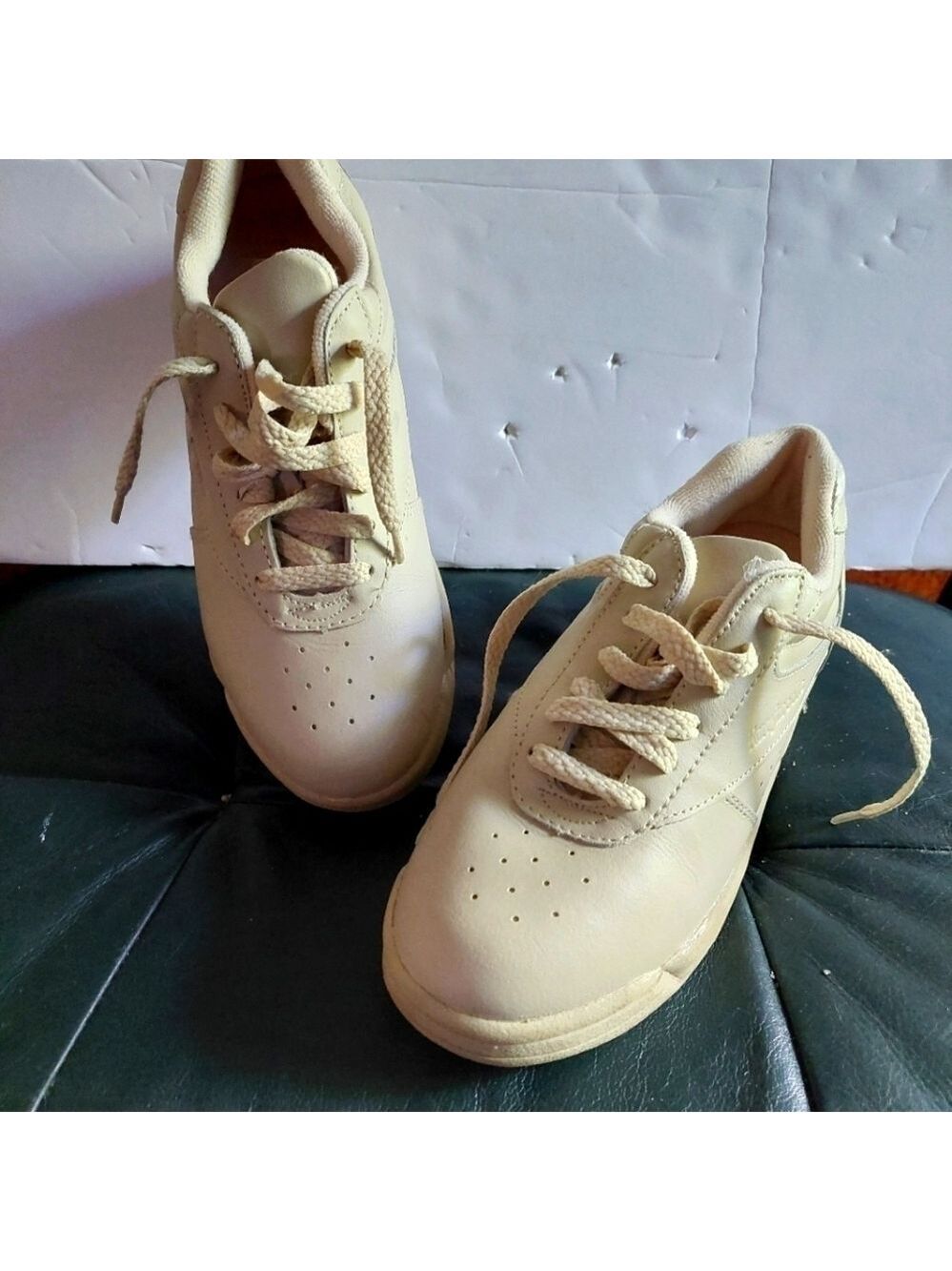 Kerrybrooke Walking Shoes/Sneakers Size 7B